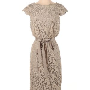 Tadashi Shoji champagne lace cocktail dress size 2